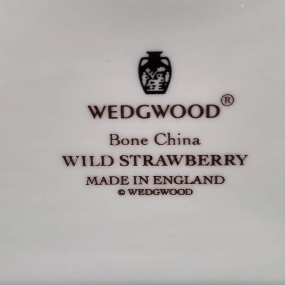 Vintage Wedgwood Bone China Wild Strawberry Dome Mantle Clock